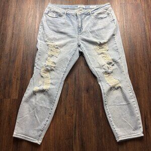 Judy Blue Boyfriend Fit Jeans Destroyed Light Wash JB887 Women’s Size 22W